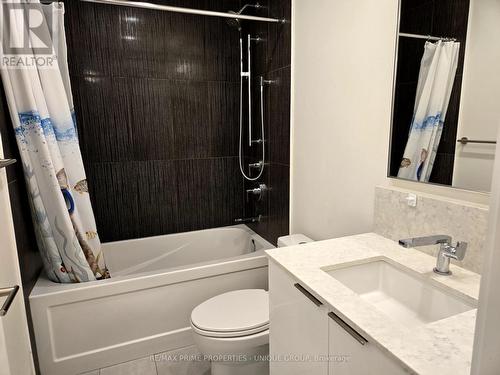 905 - 28 Freeland Street, Toronto, ON - Indoor Photo Showing Bathroom