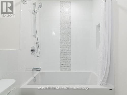 Lower - 311 Wallace Avenue, Toronto, ON - Indoor Photo Showing Bathroom