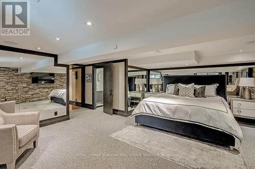 136 Avondale Court, Burlington, ON - Indoor Photo Showing Bedroom