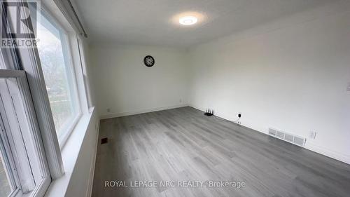 8 Rivercrest Drive, St. Catharines (461 - Glendale/Glenridge), ON - Indoor Photo Showing Other Room