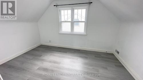 8 Rivercrest Drive, St. Catharines (461 - Glendale/Glenridge), ON - Indoor Photo Showing Other Room