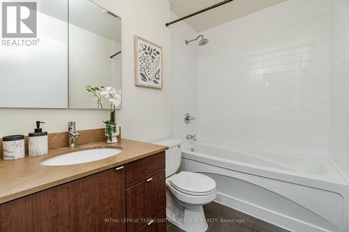 3304 - 33 Lombard Street, Toronto, ON - Indoor Photo Showing Bathroom