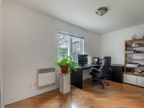 Bedroom - 650 Rue Du Mimosa, Saint-Amable, QC - Indoor Photo Showing Office