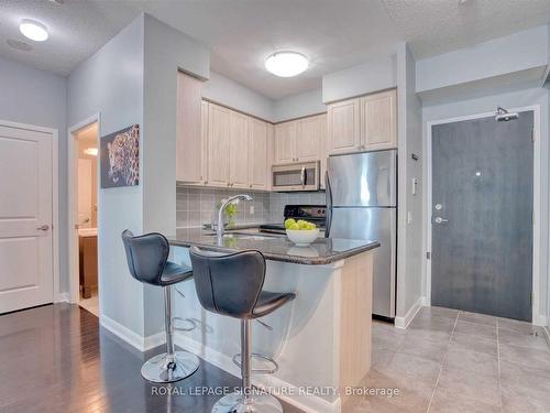 1206-225 Sherway Gardens Rd, Toronto, ON - Indoor Photo Showing Kitchen With Stainless Steel Kitchen With Upgraded Kitchen