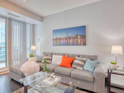 1206-225 Sherway Gardens Rd, Toronto, ON - Indoor Photo Showing Living Room