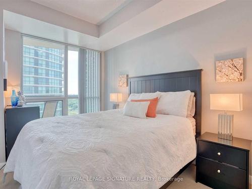 1206-225 Sherway Gardens Rd, Toronto, ON - Indoor Photo Showing Bedroom