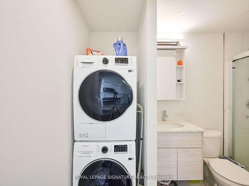 3205-60 Frederick St, Kitchener, ON - Indoor Photo Showing Laundry Room