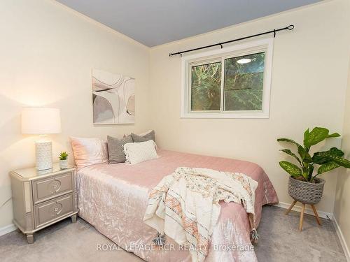 223 Simon St, Shelburne, ON - Indoor Photo Showing Bedroom