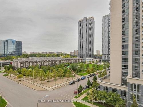 623-135 Village Green Sq, Toronto, ON - Outdoor With Facade