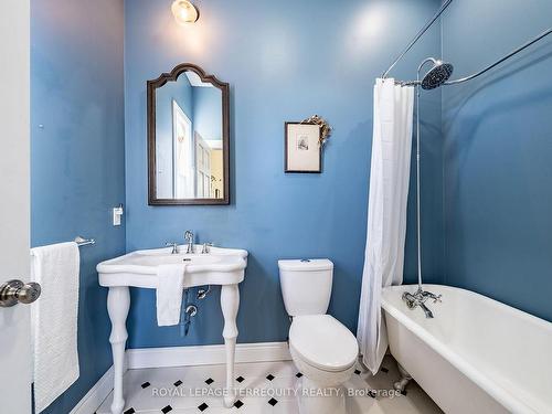 14576 Old Simcoe Rd, Scugog, ON - Indoor Photo Showing Bathroom