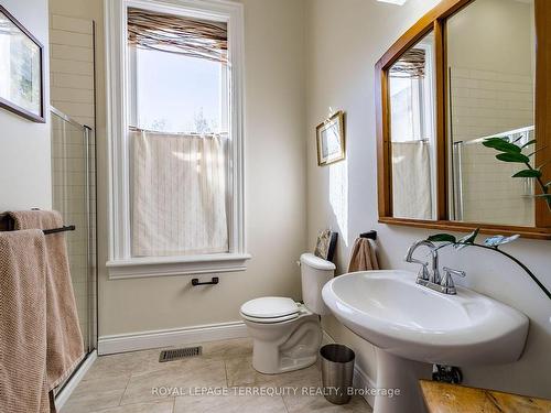 14576 Old Simcoe Rd, Scugog, ON - Indoor Photo Showing Bathroom