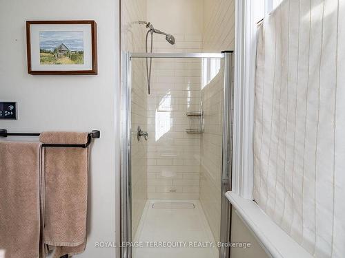 14576 Old Simcoe Rd, Scugog, ON - Indoor Photo Showing Bathroom