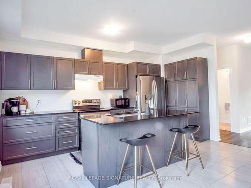 31 Honey Crisp Lane, Clarington, ON - Indoor Photo Showing Kitchen