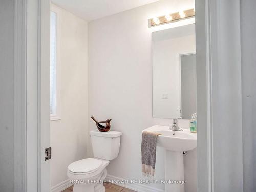 31 Honey Crisp Lane, Clarington, ON - Indoor Photo Showing Bathroom