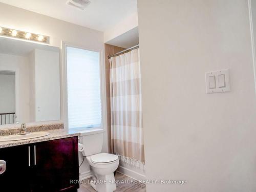 31 Honey Crisp Lane, Clarington, ON - Indoor Photo Showing Bathroom