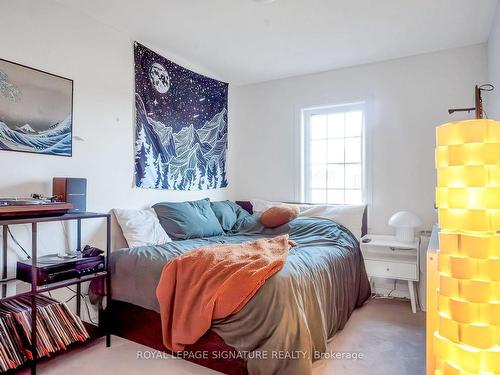 31 Honey Crisp Lane, Clarington, ON - Indoor Photo Showing Bedroom