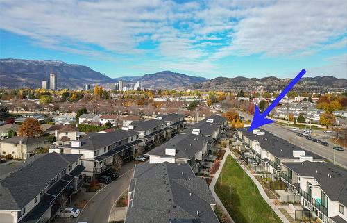 104-1102 Cameron Avenue, Kelowna, BC - Outdoor With View