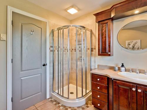 Salle de bains - 516 Rue Des Cerisiers, Coaticook, QC - Indoor Photo Showing Bathroom