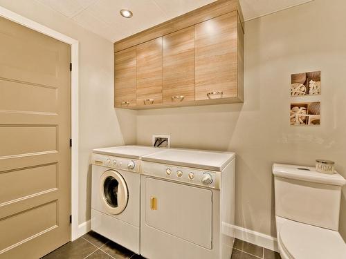 Salle de bains - 516 Rue Des Cerisiers, Coaticook, QC - Indoor Photo Showing Laundry Room