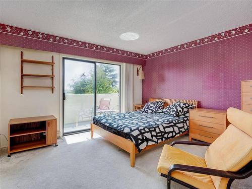 401-420 Linden Ave, Victoria, BC - Indoor Photo Showing Bedroom