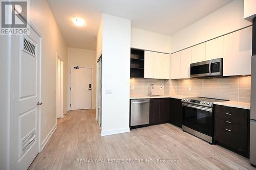 206 - 4655 Metcalfe Avenue, Mississauga, ON - Indoor Photo Showing Kitchen