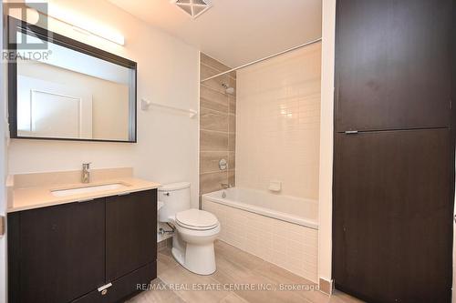 206 - 4655 Metcalfe Avenue, Mississauga, ON - Indoor Photo Showing Bathroom