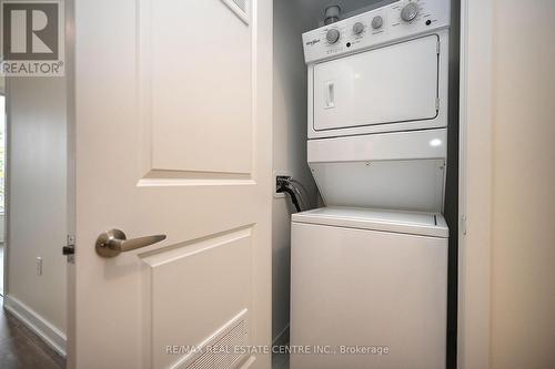 206 - 4655 Metcalfe Avenue, Mississauga, ON - Indoor Photo Showing Laundry Room