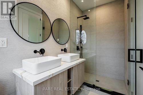 382 Rimilton Avenue, Toronto, ON - Indoor Photo Showing Bathroom