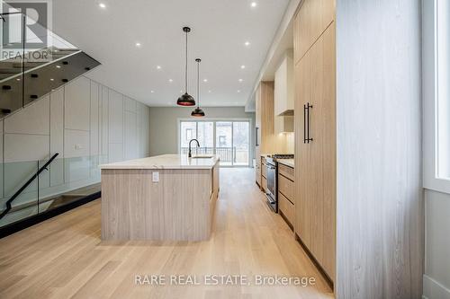 382 Rimilton Avenue, Toronto, ON - Indoor Photo Showing Kitchen