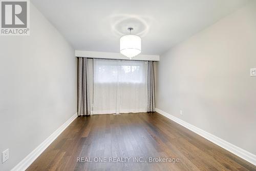 350 Trafalgar Court, Burlington, ON - Indoor Photo Showing Other Room