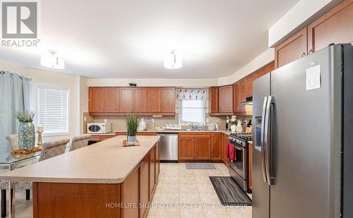 33 Bloom Drive, Brampton, ON - Indoor Photo Showing Kitchen With Double Sink