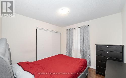 33 Bloom Drive, Brampton, ON - Indoor Photo Showing Bedroom