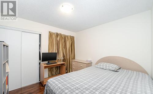 33 Bloom Drive, Brampton, ON - Indoor Photo Showing Bedroom