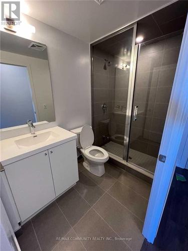 419 - 2550 Simcoe Street, Oshawa, ON - Indoor Photo Showing Bathroom