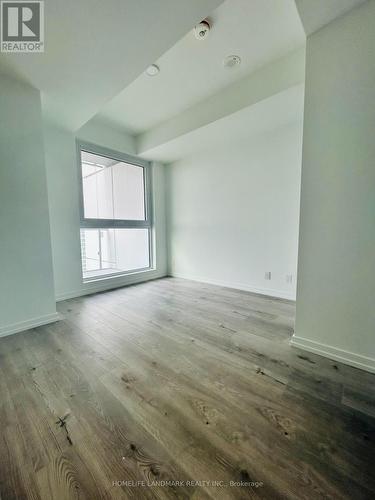 3505 - 7890 Jane Street, Vaughan, ON - Indoor Photo Showing Other Room