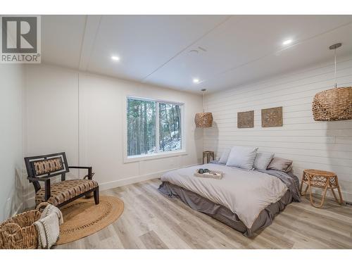 4937 Kyllo Road, 108 Mile Ranch, BC - Indoor Photo Showing Bedroom