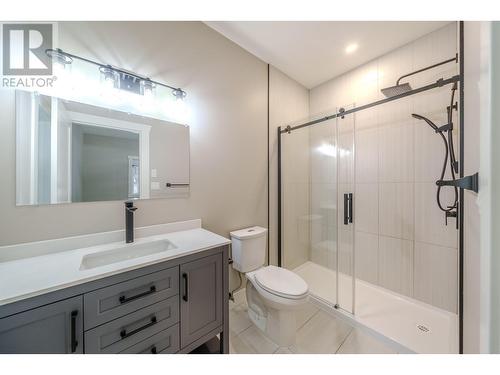 5219 Kallum Drive, 108 Mile Ranch, BC - Indoor Photo Showing Bathroom