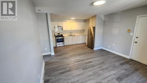 4 - 480 Nairn Avenue, Toronto, ON - Indoor Photo Showing Kitchen