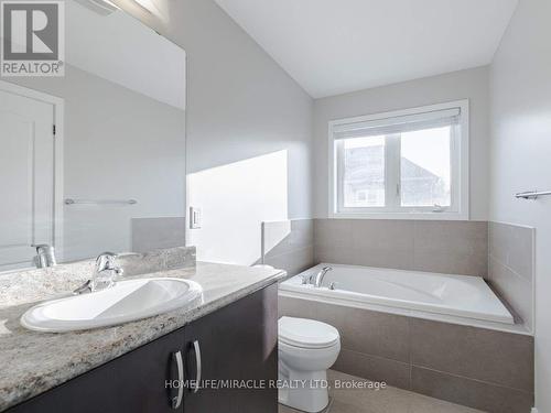 Upper - 414 Queen Mary Drive, Brampton, ON - Indoor Photo Showing Bathroom