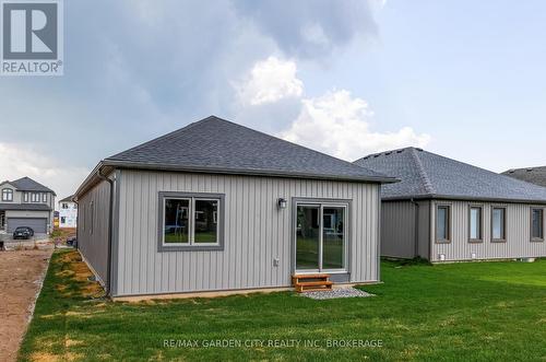 34 Bounty Avenue, Thorold (560 - Rolling Meadows), ON - Outdoor