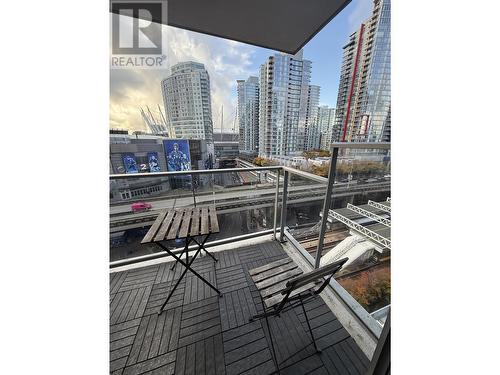 1207 689 Abbott Street, Vancouver, BC - Outdoor