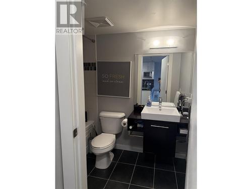 1207 689 Abbott Street, Vancouver, BC - Indoor Photo Showing Bathroom