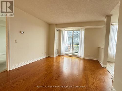 802 - 1103 Leslie Street, Toronto, ON - Indoor Photo Showing Other Room