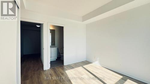 1207 - 38 Forest Manor Road, Toronto, ON - Indoor Photo Showing Other Room