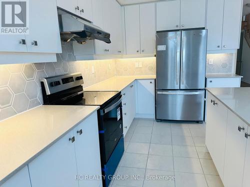 2925 Nakina Street, Pickering, ON - Indoor Photo Showing Kitchen