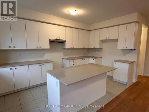 2925 Nakina Street, Pickering, ON - Indoor Photo Showing Kitchen