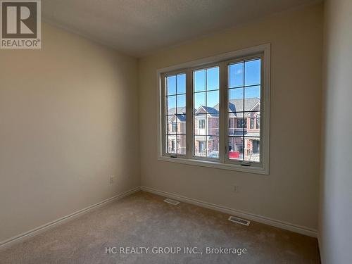 2925 Nakina Street, Pickering, ON - Indoor Photo Showing Other Room