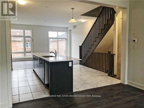 118 Pageant Avenue, Vaughan, ON - Indoor Photo Showing Kitchen