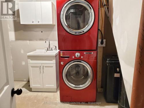 Lower - 335 Cundles Road W, Barrie, ON - Indoor Photo Showing Laundry Room