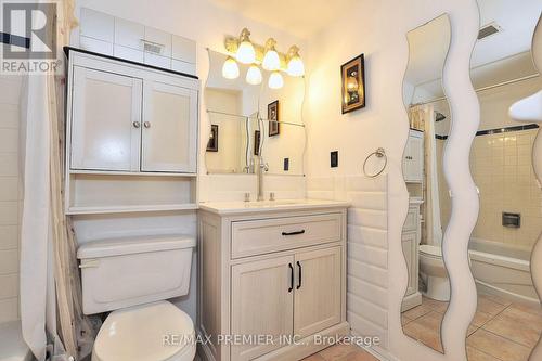 1901 - 10 Martha Eaton Way, Toronto, ON - Indoor Photo Showing Bathroom